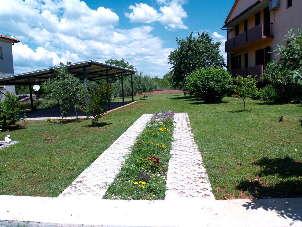PUY Apartment Karolina - Green Oasis מראה חיצוני תמונה