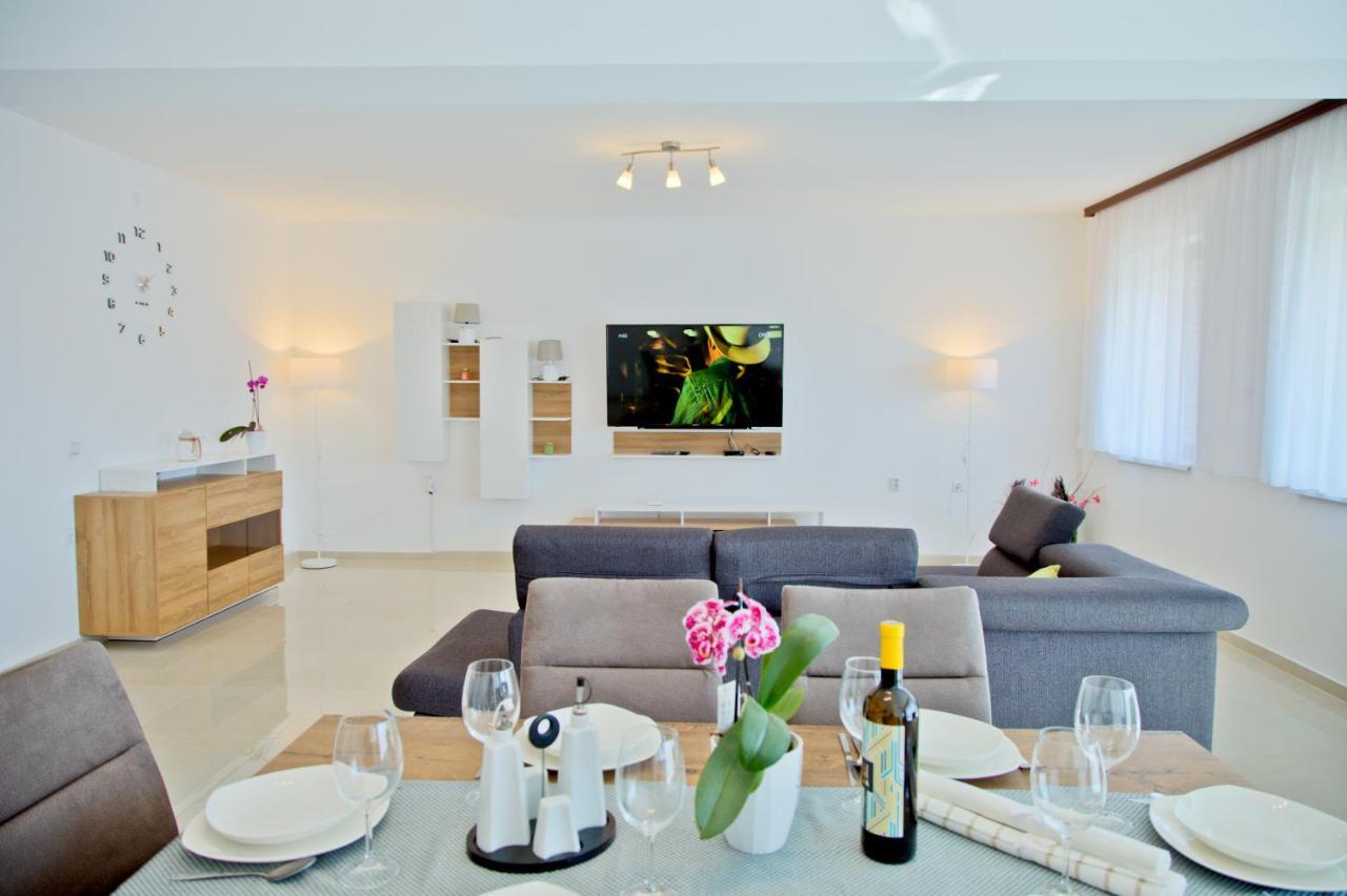 PUY Apartment Karolina - Green Oasis מראה חיצוני תמונה