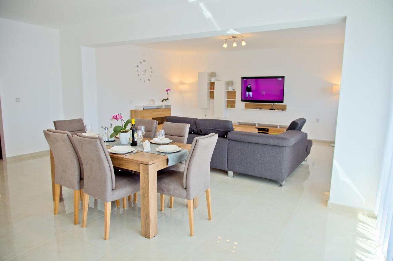 PUY Apartment Karolina - Green Oasis מראה חיצוני תמונה