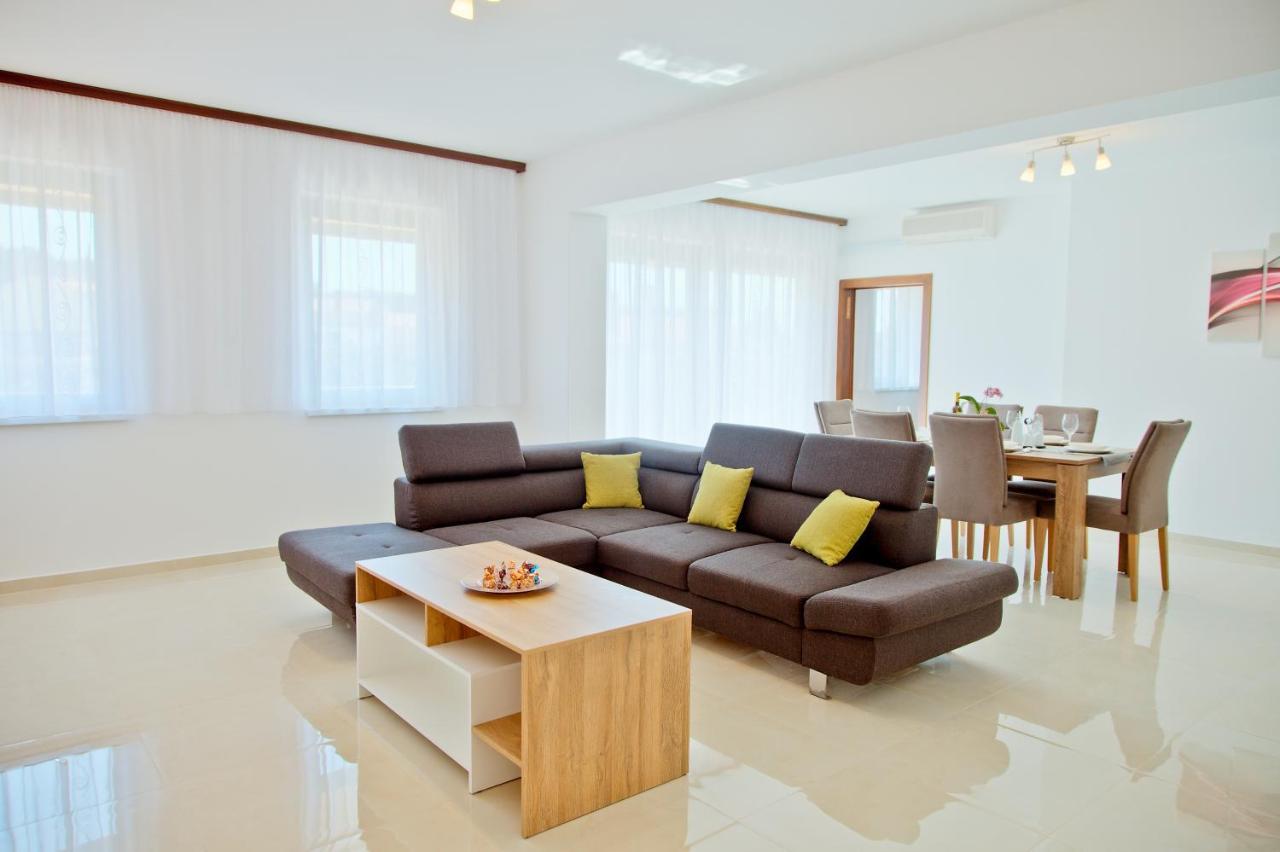 PUY Apartment Karolina - Green Oasis מראה חיצוני תמונה
