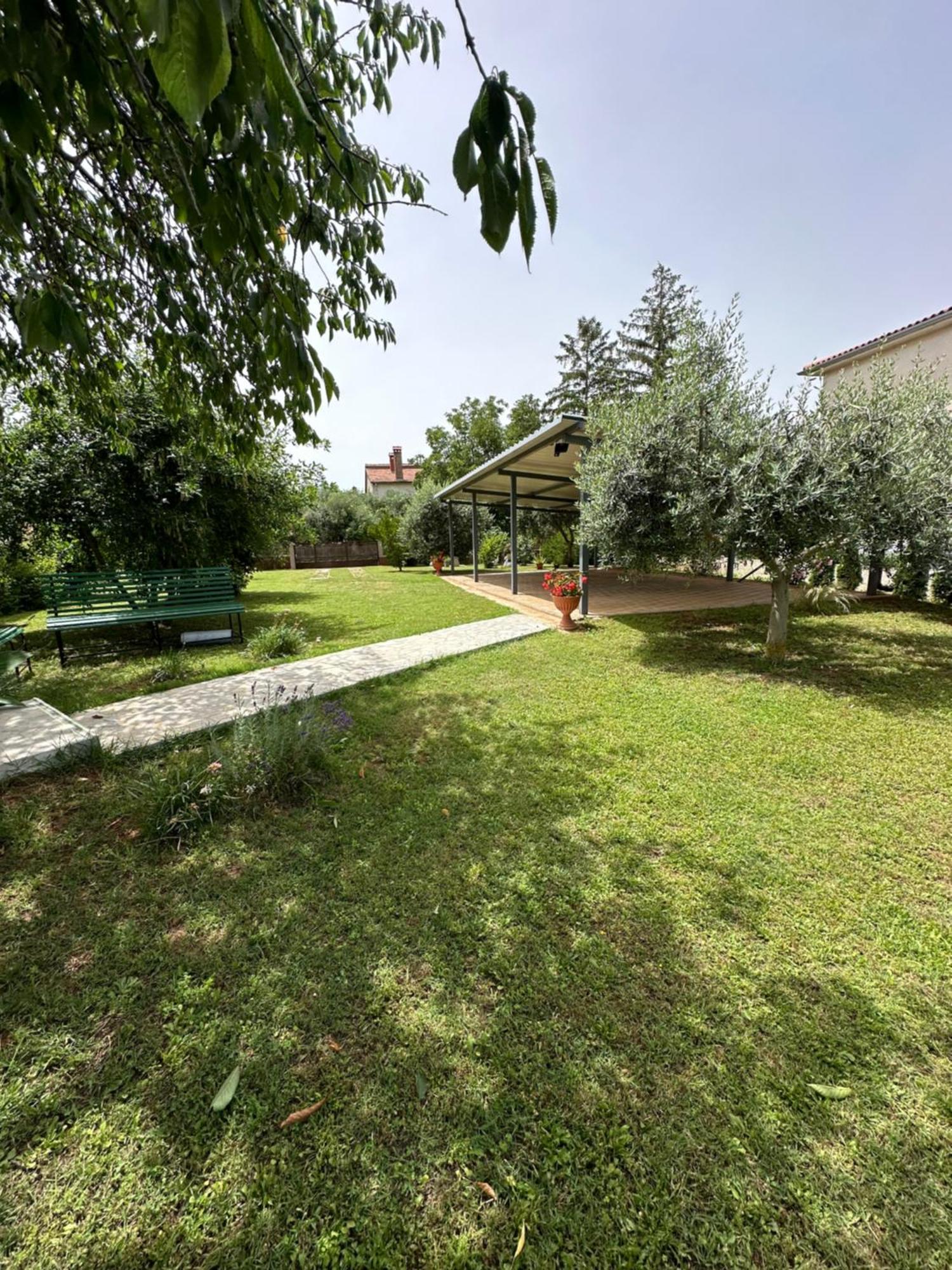 PUY Apartment Karolina - Green Oasis מראה חיצוני תמונה